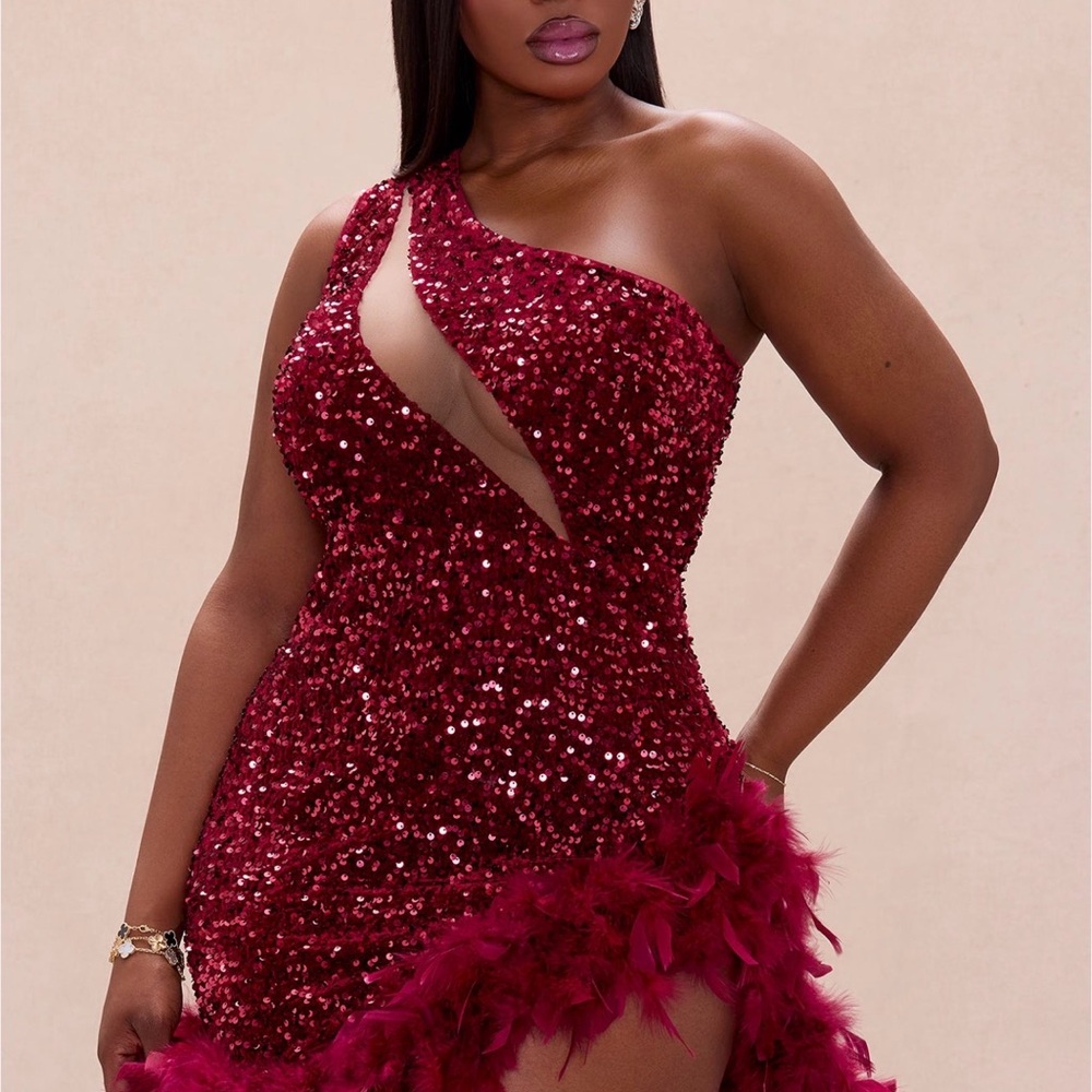 Fashion Nova One-Shoulder Burgundy Sequin Dress